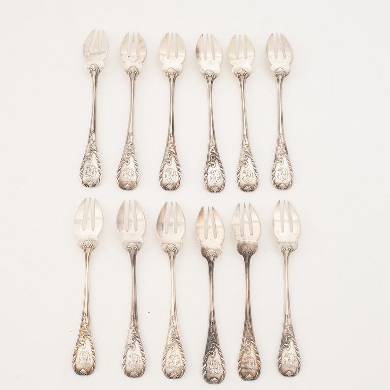 Twelve French Silver Oyster Forks, mark of George Fouquet-Lapar, Paris, (1897-1925).