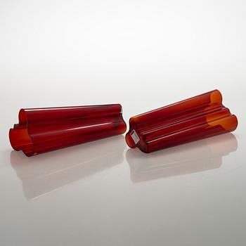 Alvar Aalto, A set of two '3030' glass vases, signed Iittala.