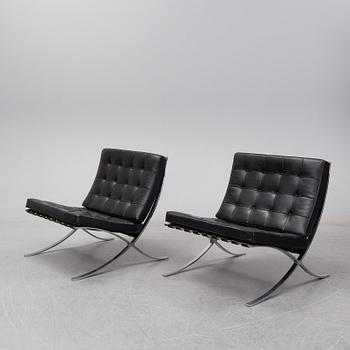 Ludwig Mies van de Rohe, fåtöljer, ett par, "Barcelona", Knoll.