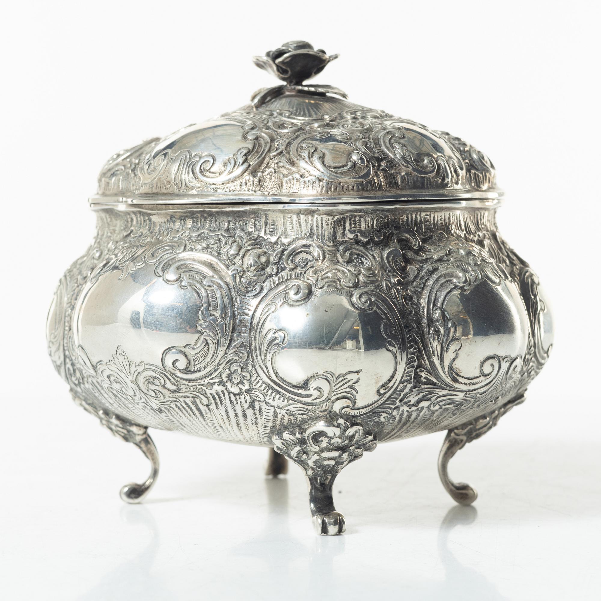 Sockerskål, silver, rokokostil, 1900-tal.