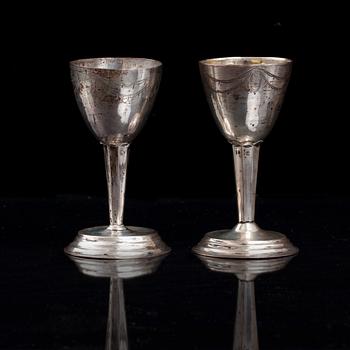 SUPKALKAR, två st, silver, empire, Ängelholm. 1800-talets första hälft. Tot vikt 80 g.