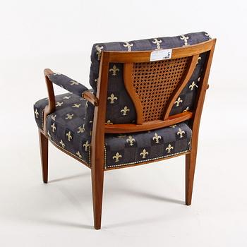 KARMSTOL, Svenskt Tenn, design Josef Frank, "Lyran".