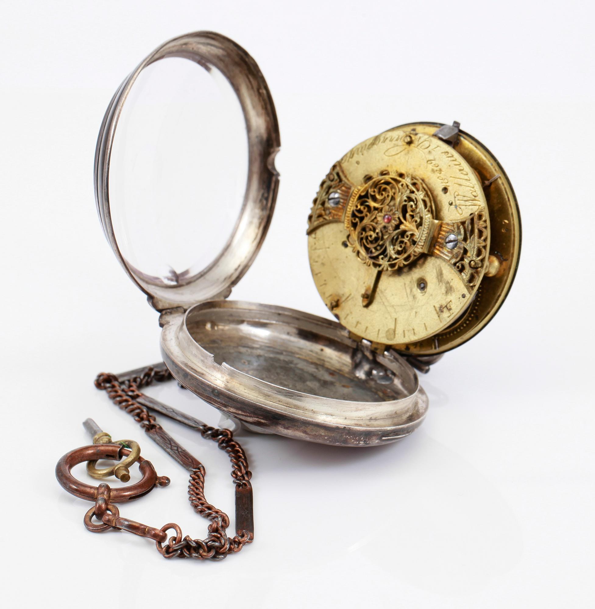 SPINDEL, 2 st, pläter, Wallerius, Norrköping, 1800-talets första hälft.