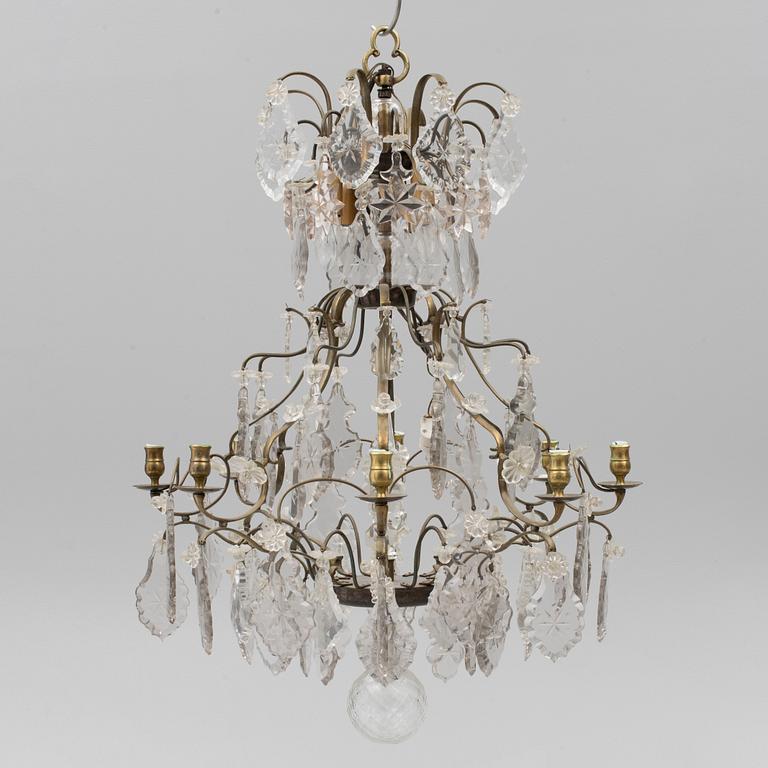 A Rococo style chandelier, early 20th century.