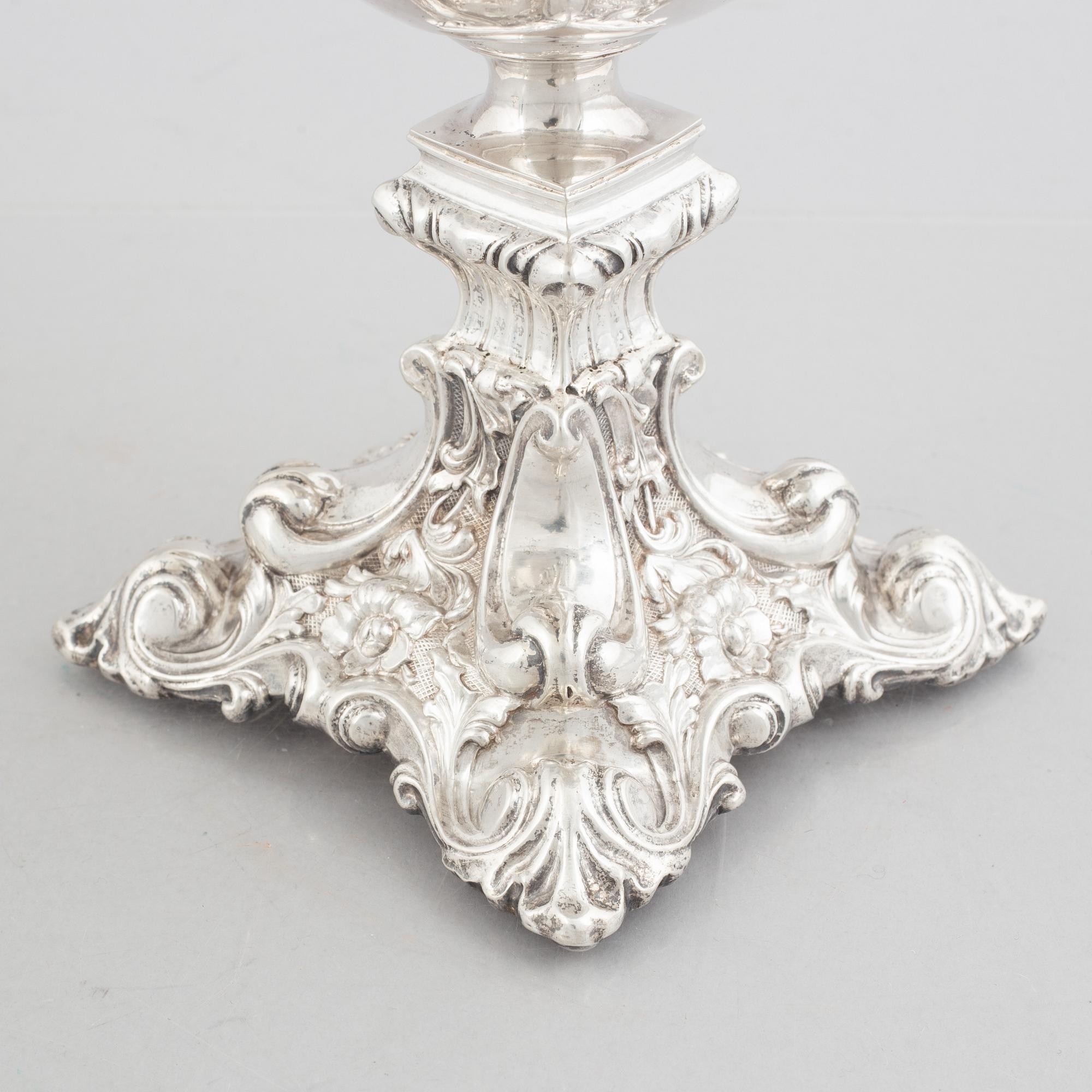 Petter Wigren, strösockerskålar med lock, ett par, silver, Malmö 1851.