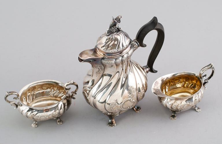 KAFFESERVIS, 3 delar, silver, CG Hallberg, Stockholm 1947/48. Vikt ca 614 gram.