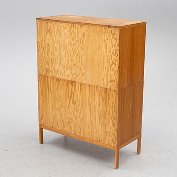 A chest of drawers, 1960s/70s.