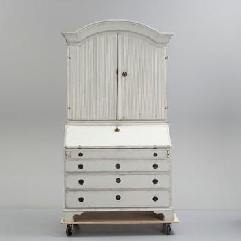 An early 19th century cabinet.