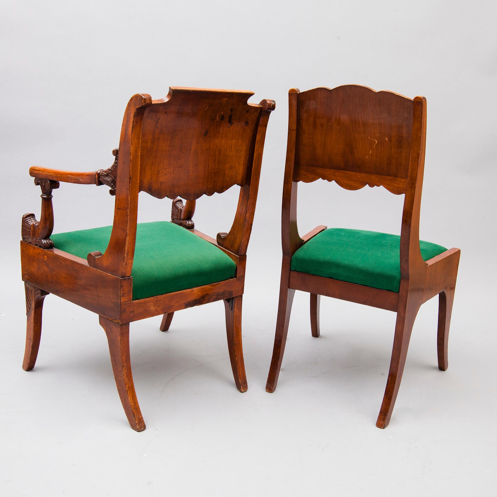 KARMSTOLAR, ett par, och STOLAR, 7 st, biedermeier, Ryssland 1830-1850.