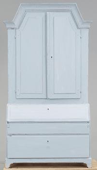 SKRIVSKÅP, troligen Jämtland, sent 1700-tal.