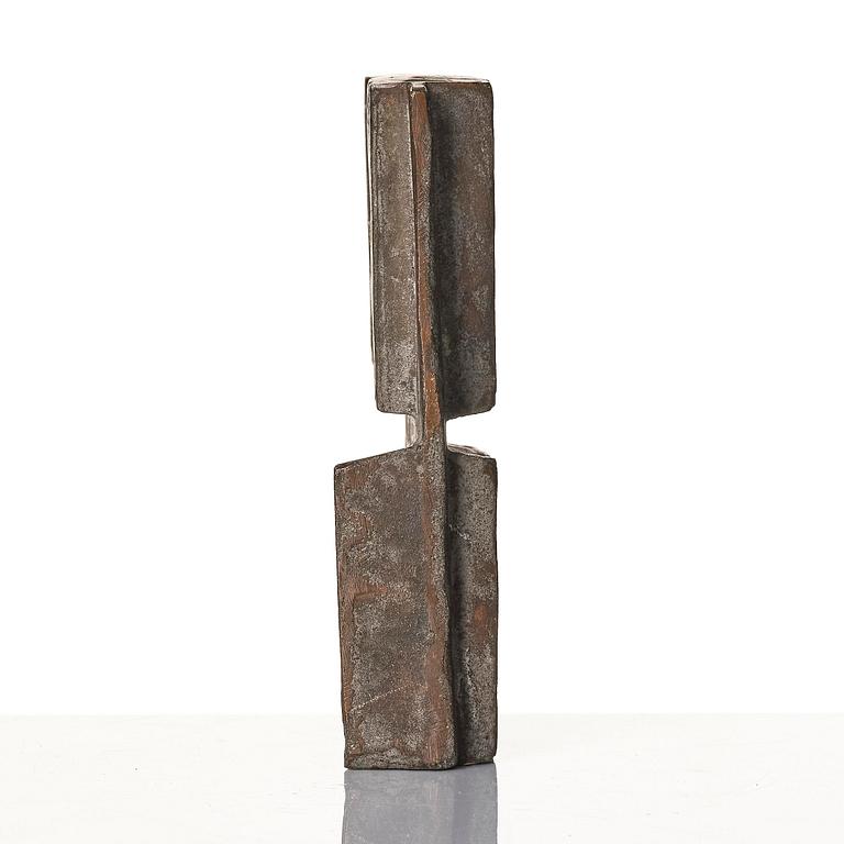 Robert Adams, "Rectangular Bronze Form No. 1".