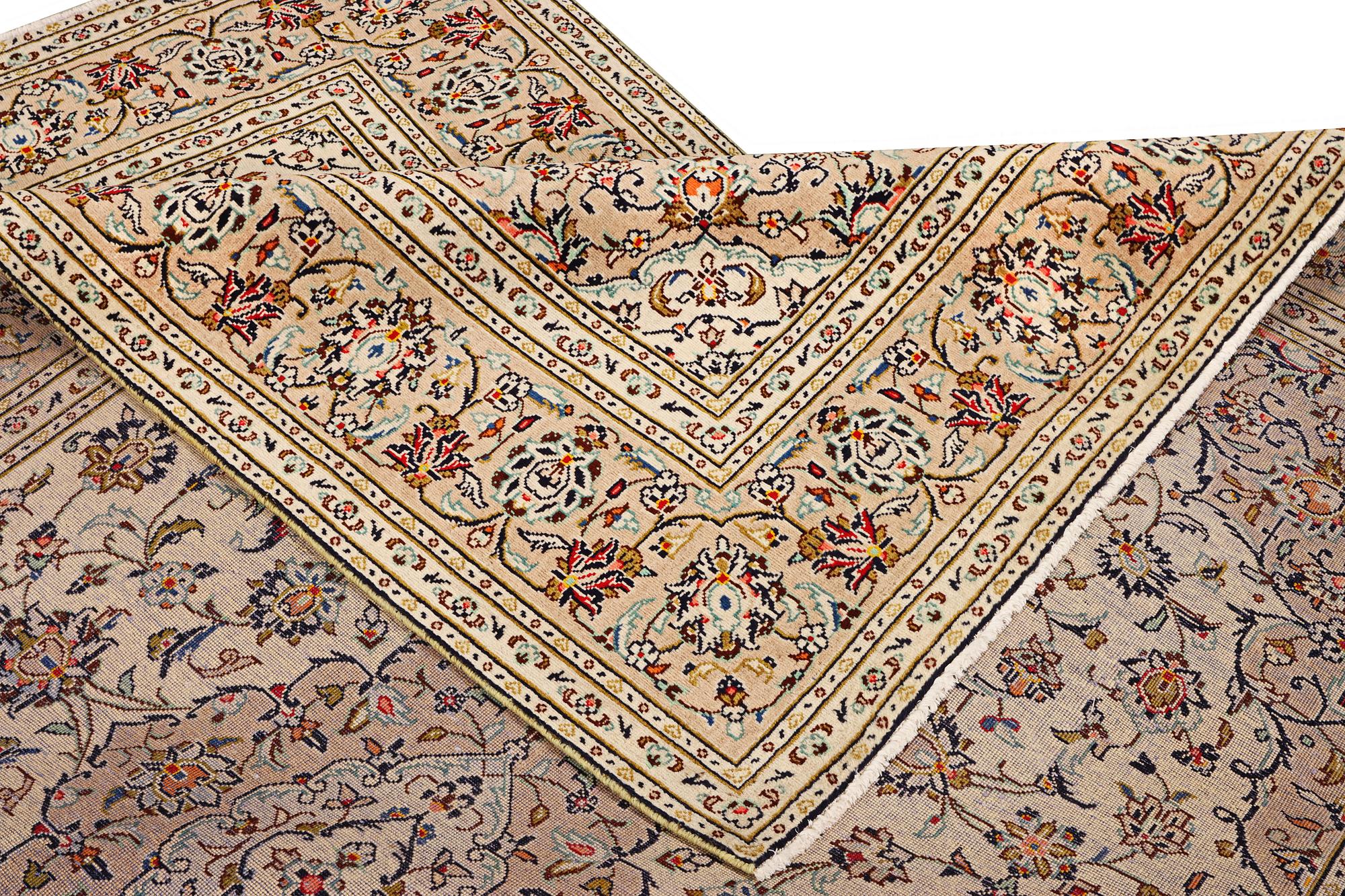 A Keshan carpet, c. 295 x 197 cm.