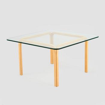 Alvar Aalto, a coffee table, model Y805A, Artek, late 20th century.