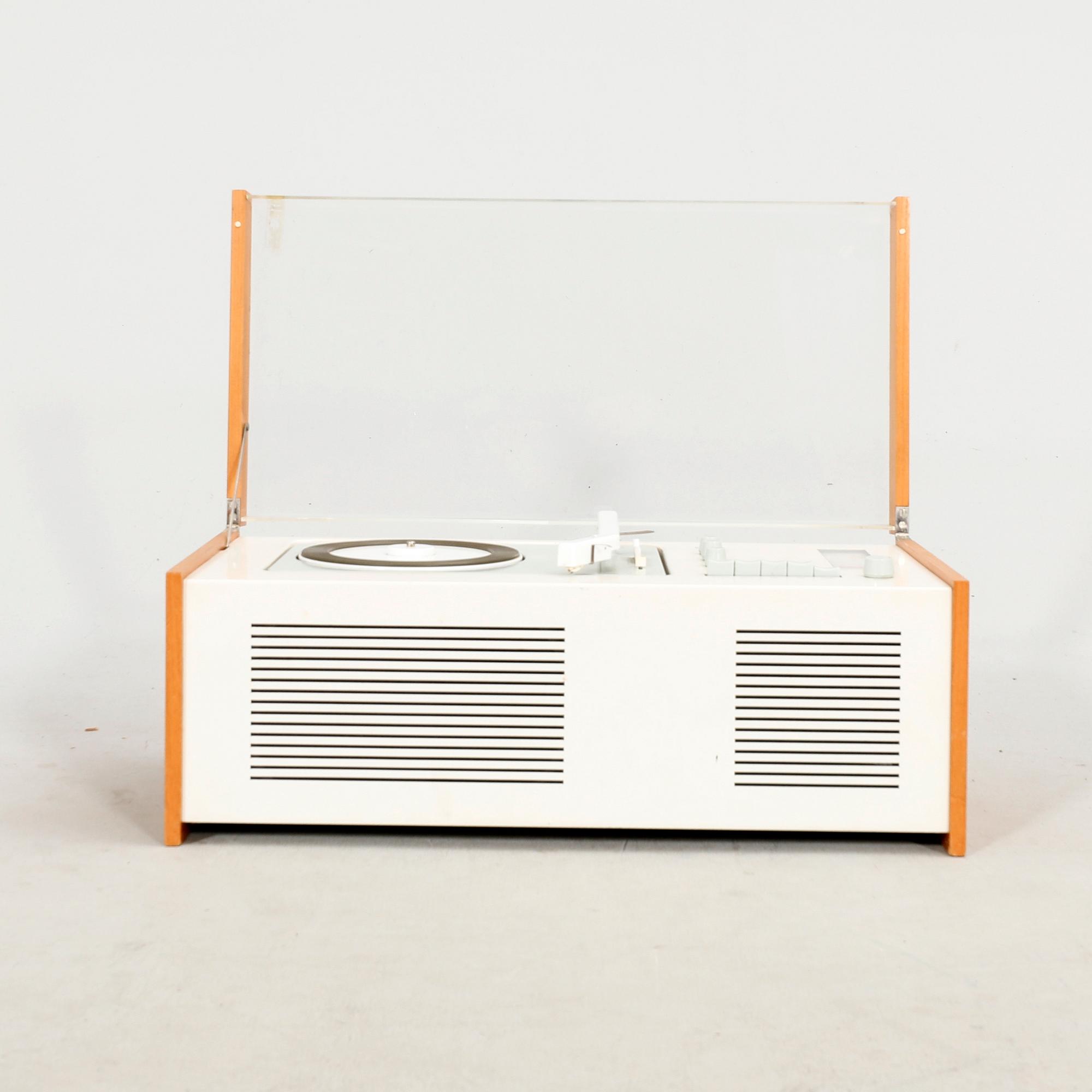 Dieter Rams & Hans Gugelot, radiogramophone, SK 61 S, Braun.