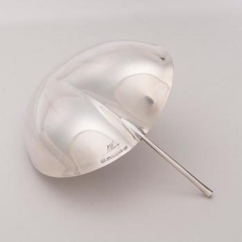 SKÅL, silver, Tapio Wirkkala, Kultakeskus, Tavastehus 1966. Vikt 58 g.