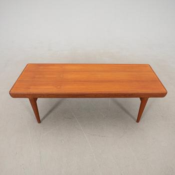 Johannes Andersen coffee table model no. 270 Silkeborg Denmark 1960s.