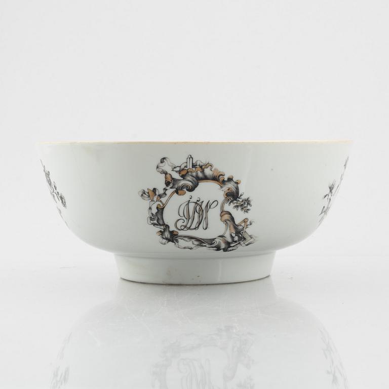 A Chinese grisaille punch bowl, Qing dynasty, Qianlong (1736-95).