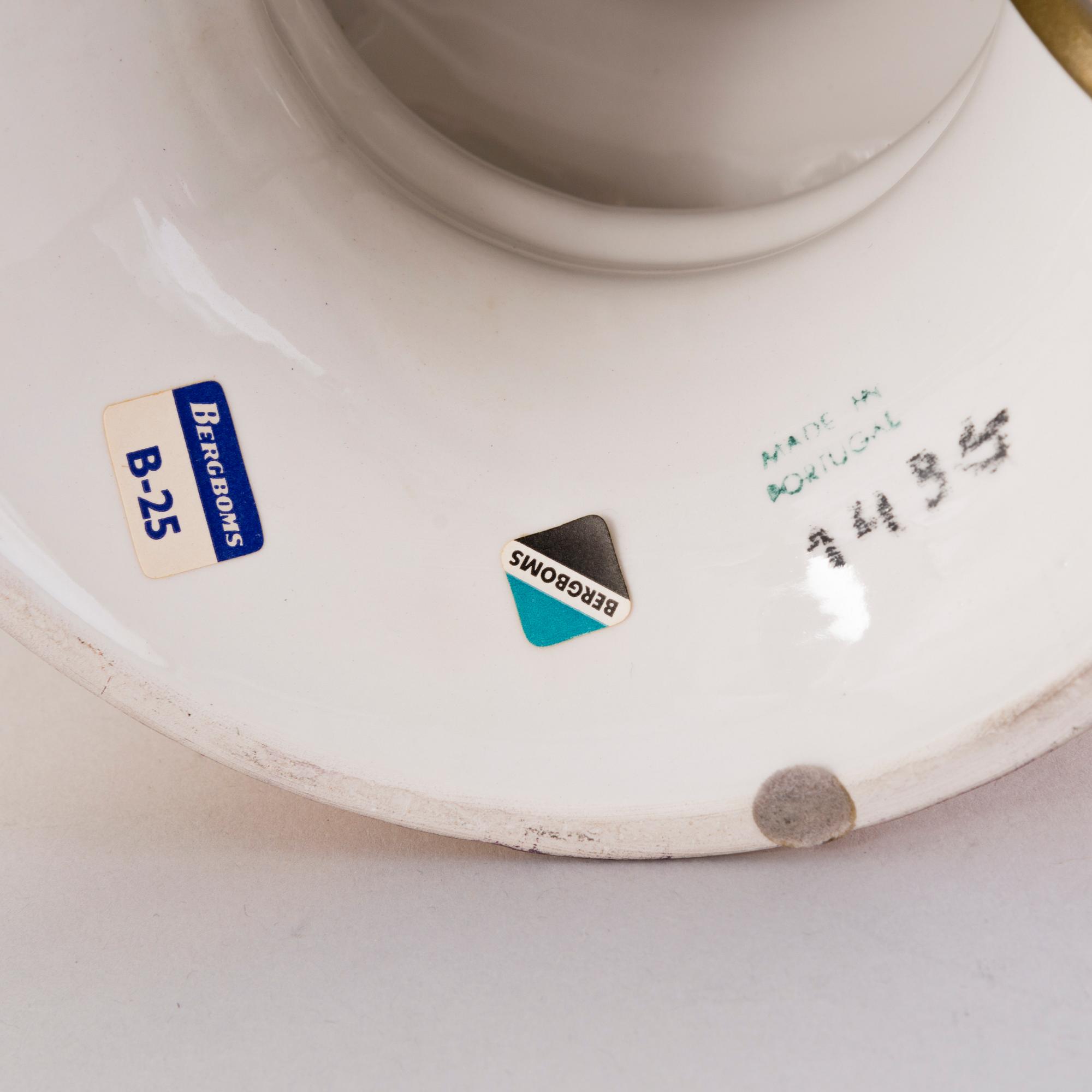 A Bergbom table lamp "B-25" in ceramic.