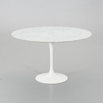 EERO SAARINEN, matbord "Tulip" Knoll International 1900-talets senare del.