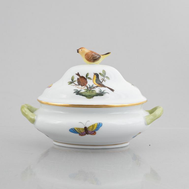 15 pieces of Herend porcelain, Hungary, 20th century.