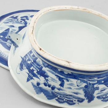 TERRIN, porslin, Kina, modern tillverkning.