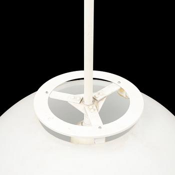 A late 20th Century ceiling light.