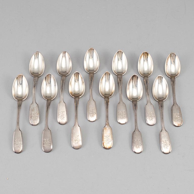 A set of 12 Russian silver coffee-spoons, mark of Grachev, St. Petersburg 1888.