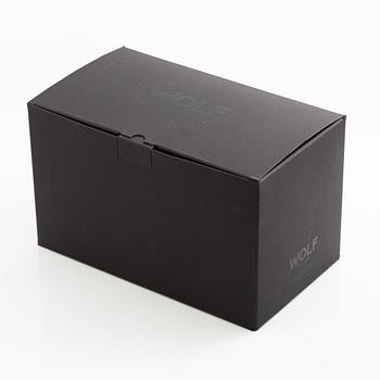 Wolf, Cub Single Winder, 14 x 15.4 x 14.8 cm.