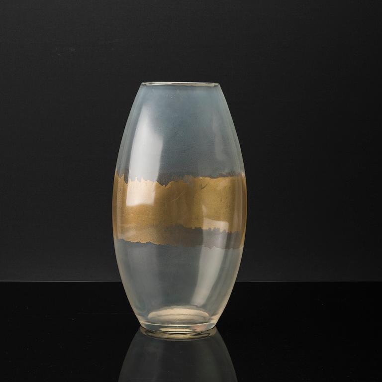 A LIVIO SEGUSO BIZAZZA MURANO VASE.