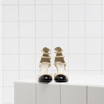 SKOR, Chanel, storlek 40 1/2.