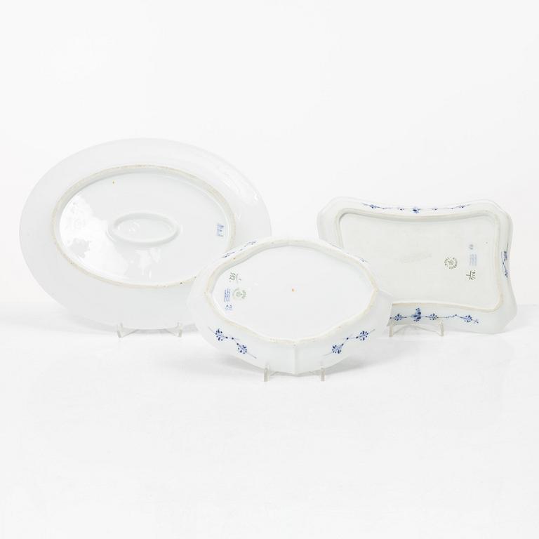 Royal Copenhagen, A 46 pieces "Blue Fluted Half Blond" service, 'Musselmalet', 1889-1922 and post 1923.