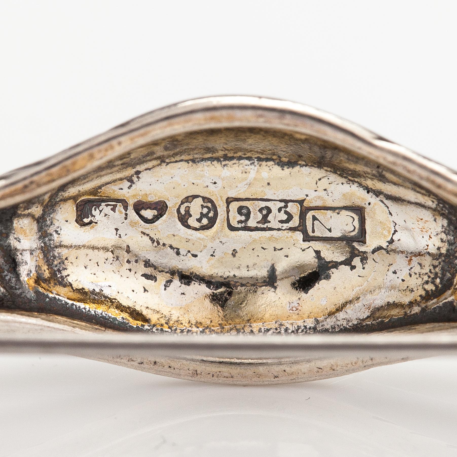 Brosch "Vörå-broschen", modell 926, sterlingsilver. Kalevala Koru 1990.