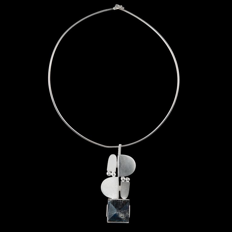 Jorma Laine, NECKLACE, silver with spectrolite, Turun Hopea 1975. Weight 47 g.