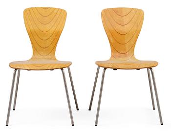 39. Tapio Wirkkala, A PAIR OF CHAIRS.