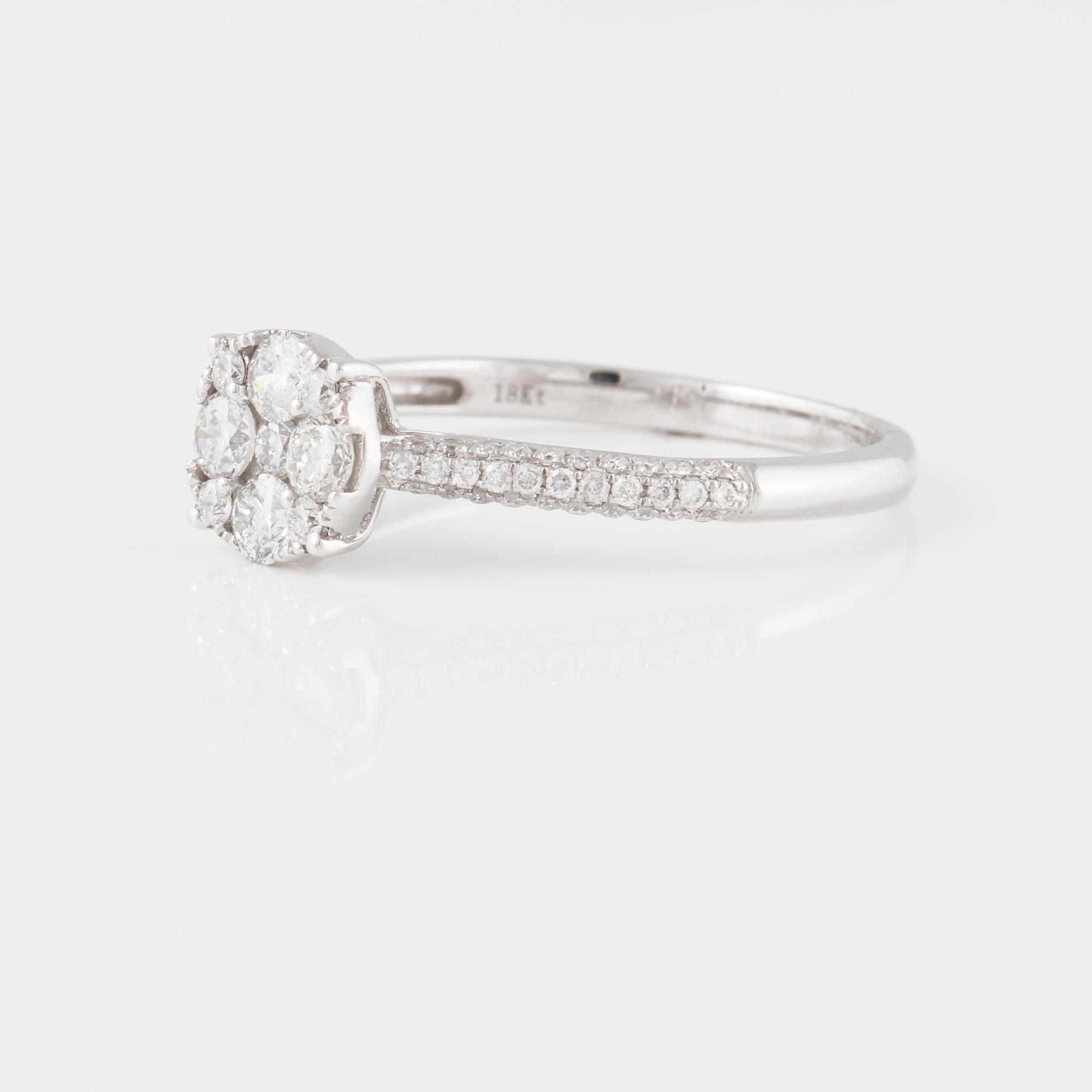 RING, med briljantslipade diamanter ca 0.60 ct.