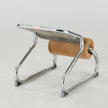 A "Balans Active Jr"  stool, designed by Svein Gusrud for Håga, model designed 1979.