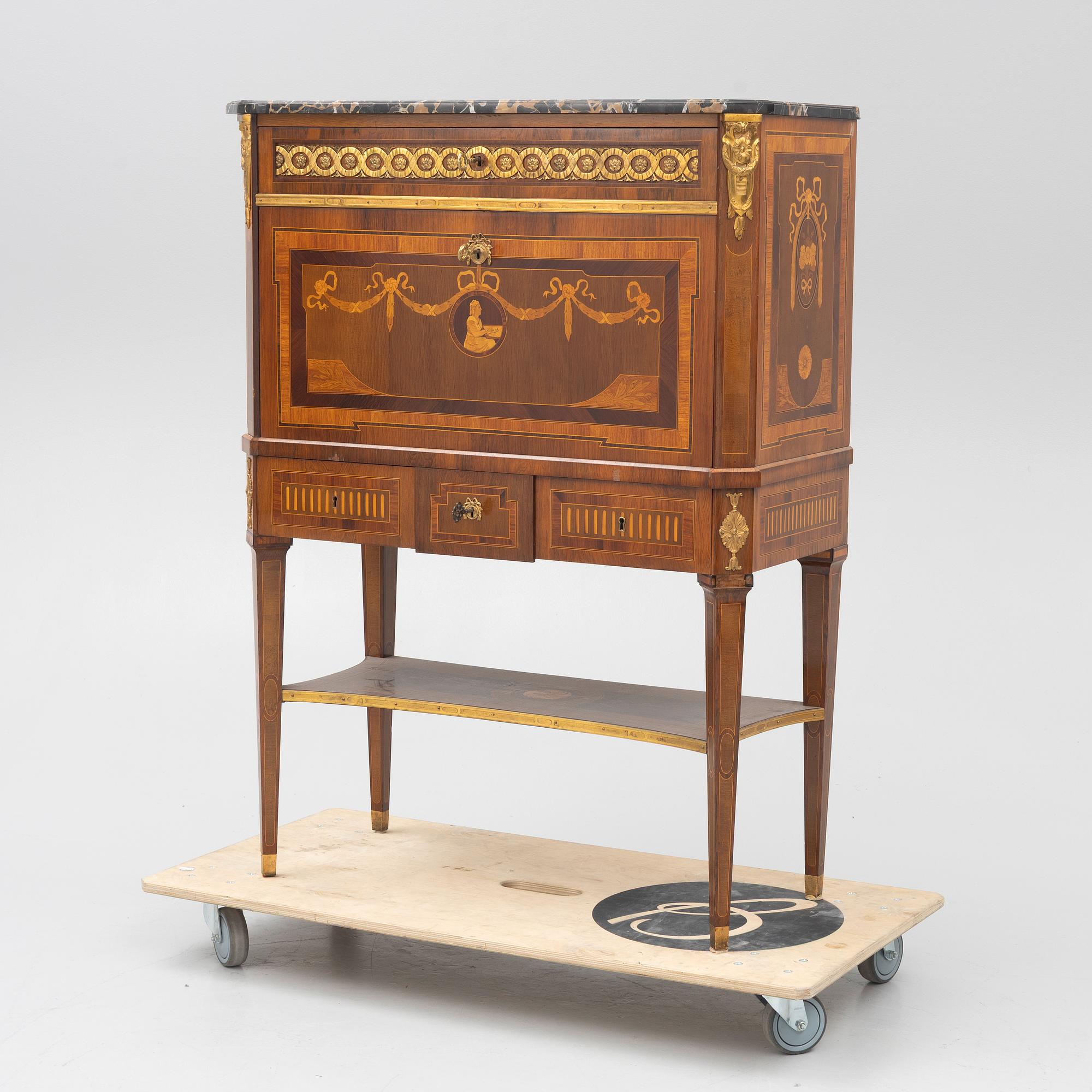 Sekretär, gustaviansk stil, 1900-talet första hälft.