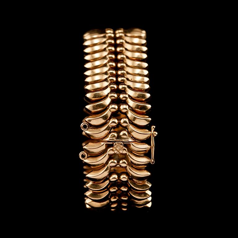 ARMBAND, 18k guld, utländska stämplar, 1900-talets sista kvartal. Vikt 60 g.