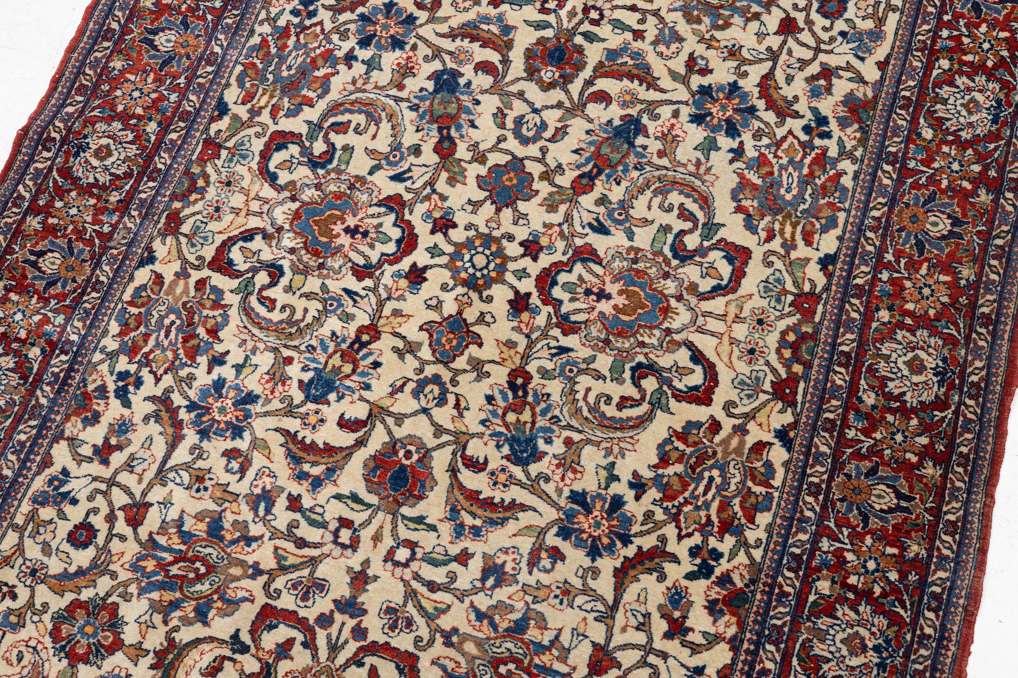 Matta, semiantik Najafabad, Isfahan området, ca 208 x 138 cm.