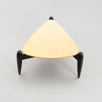 ILMARI TAPIOVAARA, TALE-JAKKARA. Etiketti Tapiovaara design, made in Finland. Suunniteltu 1953.