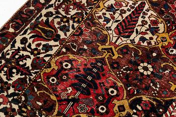 Matta, Baktiari, ca 295 x 215 cm.