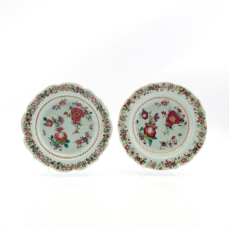 Two Chinese export porcelain famille rose soup dishes, Qing dynasty, Qianlong (1746-95).