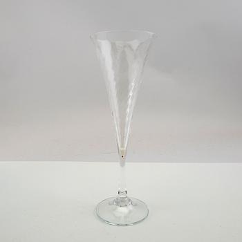 Gunnar Cyrén, champagneglas 19 st "Helena", Orrefors 1900-talets andra hälft.