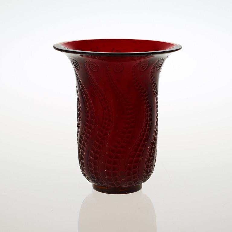 A René Lalique cast red glass 'Méduse' vase, France post 1921.
