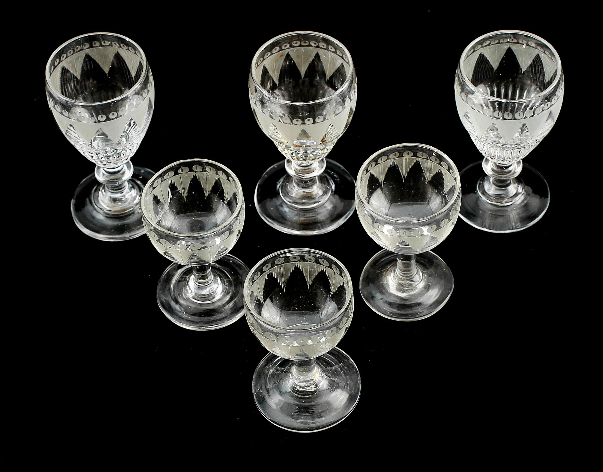 STARKVIN- OCH SHERRYGLAS, 16 st (11+5), 1800-talets mitt.