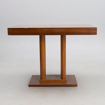 An early 20th century six-piece set of furniture by Armas Lindgren and Onni Tarjanne.