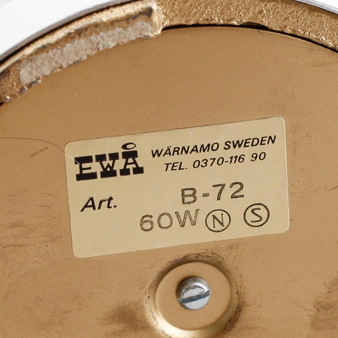 VÄGGLAMPOR, 1 par samt BORDSLAMPA, 1900-talets andra hälft.