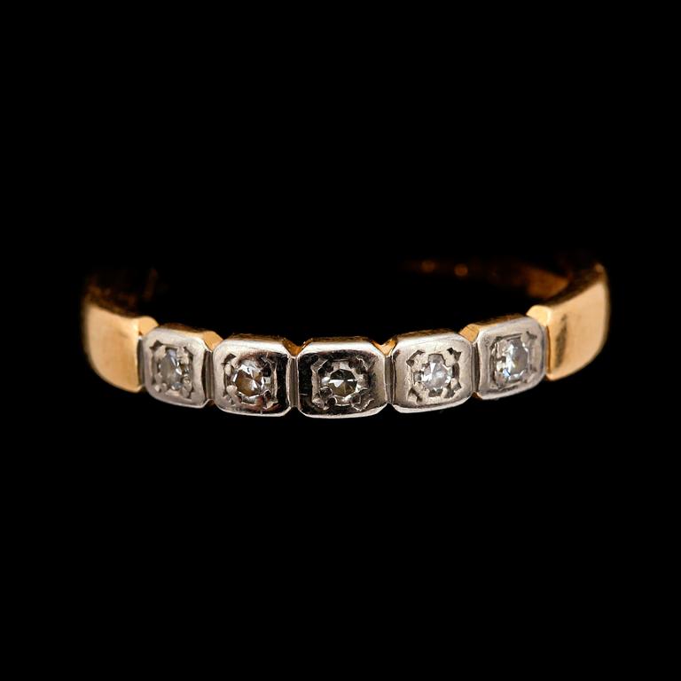 RINGAR, 2 st, 18k guld bla med antikslipade diamanter. Tot.vikt 6g.