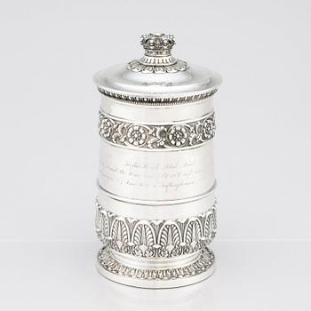 Adolf Zethelius, dryckeskanna, silver, Stockholm 1831.