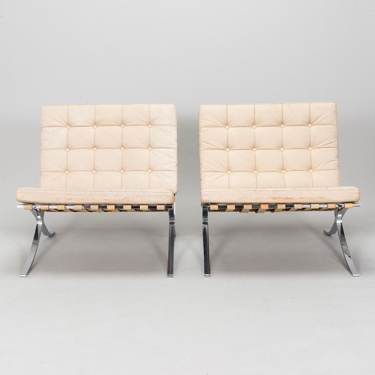 Ludwig Mies van der Rohe, A pair of "Barcelona" armchairs, Knoll.